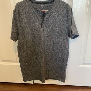 Old Navy Gray Short Sleeve Henley
